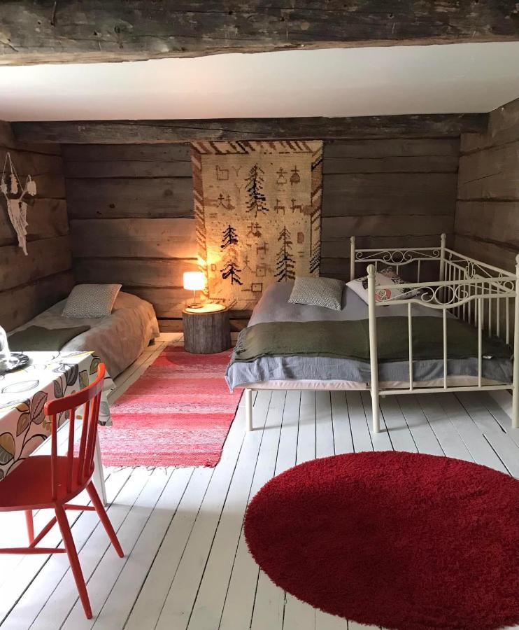 Paeivin Pirtti - Pirttikahvila Ja B&B Luosto Esterno foto